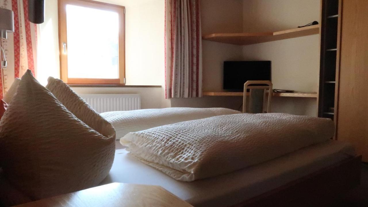 Hotel Garni Loewen Silz Ngoại thất bức ảnh